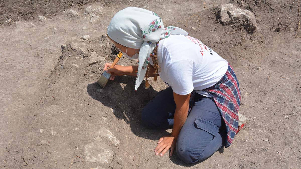 Bilecik'te 8 Bin 500 Yıllık İnsan İskeleti Bulundu