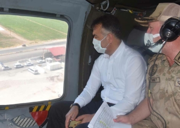 Bitlis valisi havadan trafik denetimine katıldı