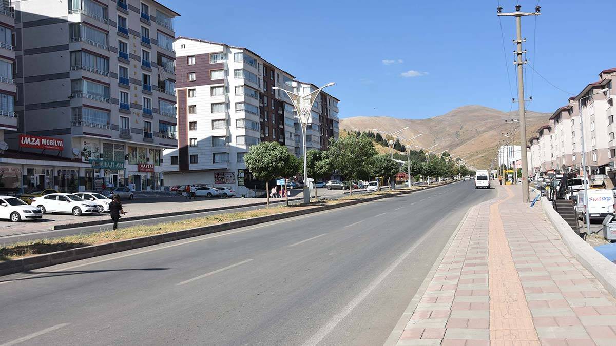 Bitlis’te 21 apartman karantinaya alındı