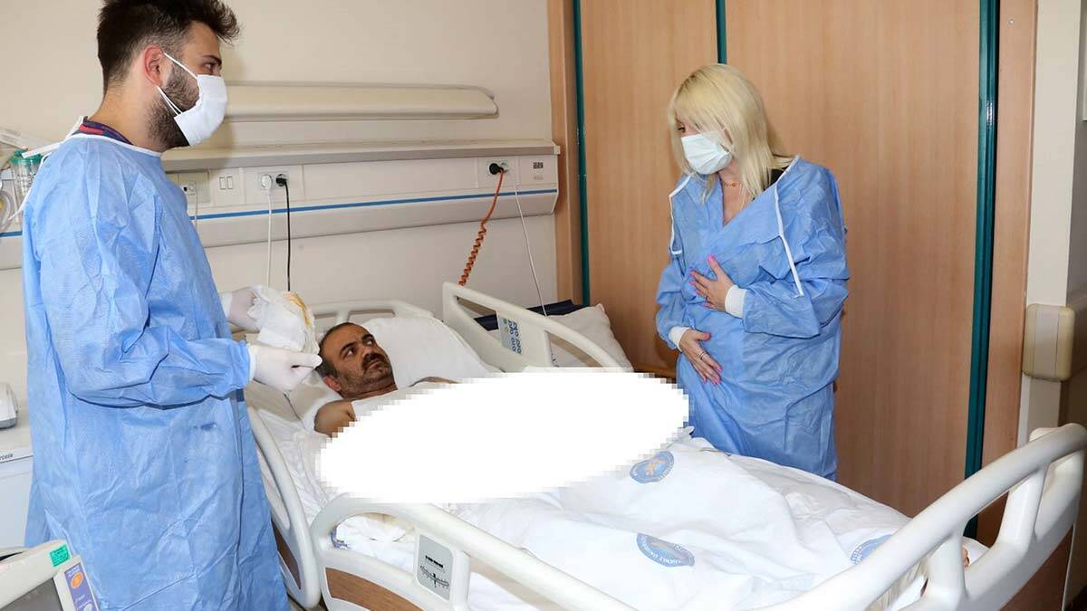 Çift kol nakli sonrasında ilk kez konuştu