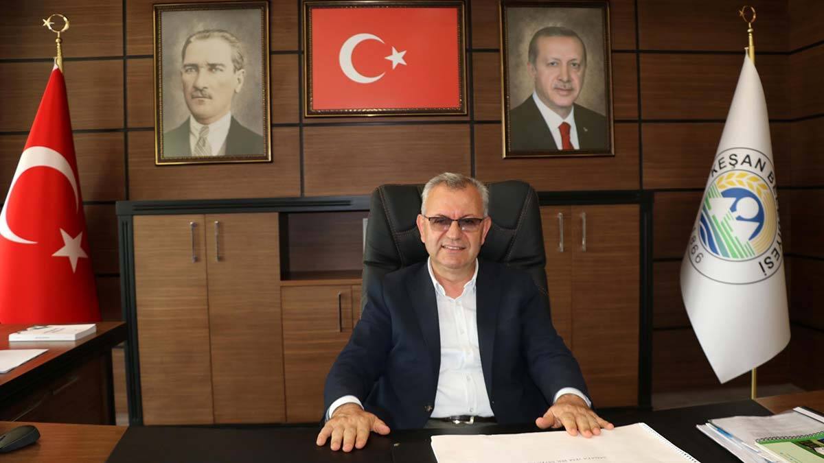 Covid-19 olan belediye başkanı seslendi_Aşı olu_