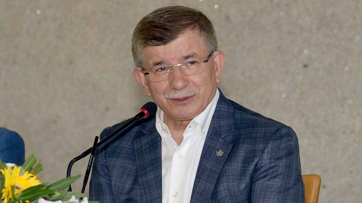 Davutoğlu: Sayın Erdoğan Bahçeli’ye mahkum