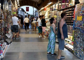 Ege esnafı bayram yoğunluğundan memnun