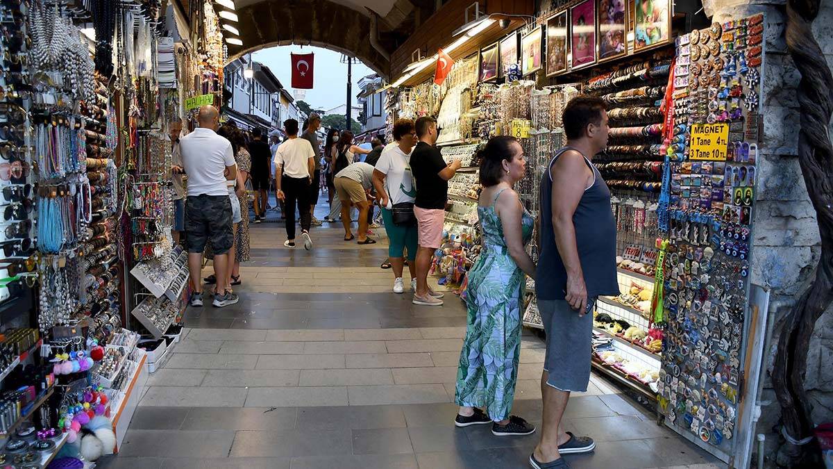 Ege esnafı bayram yoğunluğundan memnun