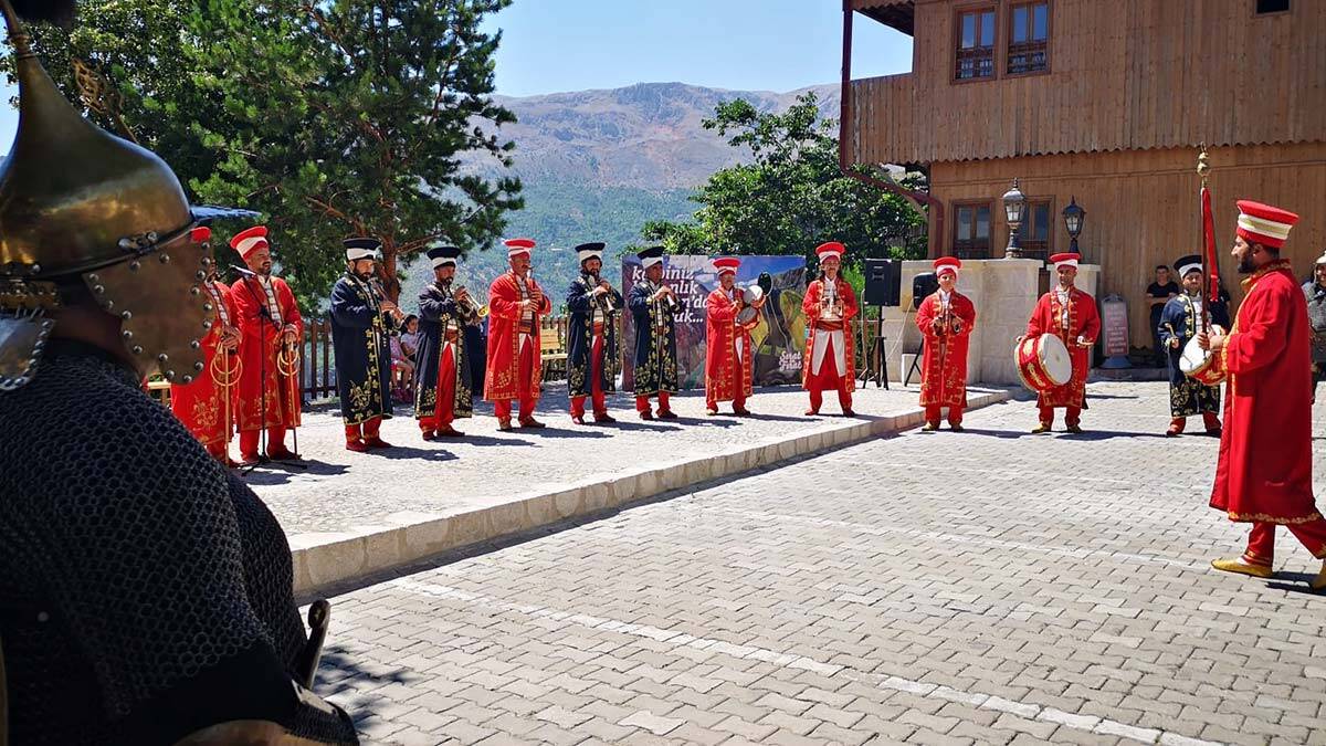 Erzincan'da Kültür ve Doğa Sporları Şenlikleri Başladı