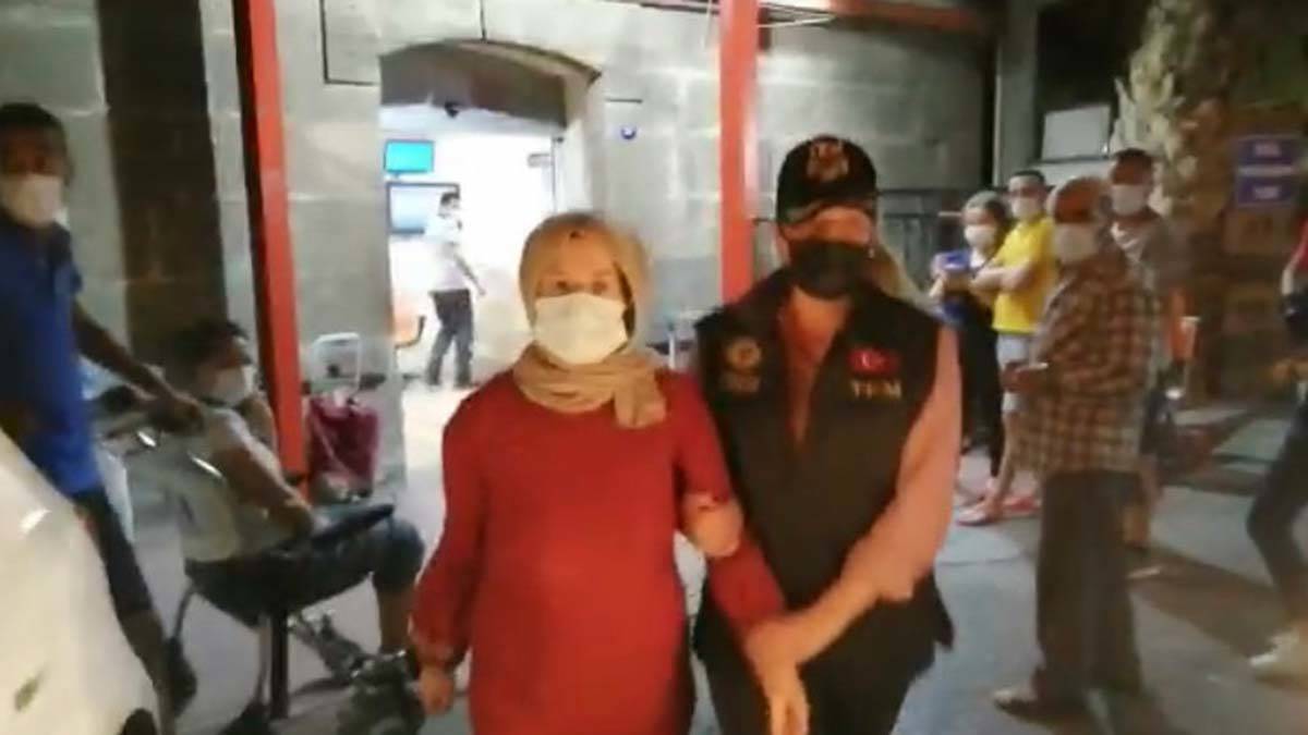 FETÖ Elebaşının Akrabası İzmir'de Yakalandı_2 (1)