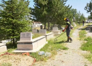 Mezarlık ve camilerde temizlik seferberliği