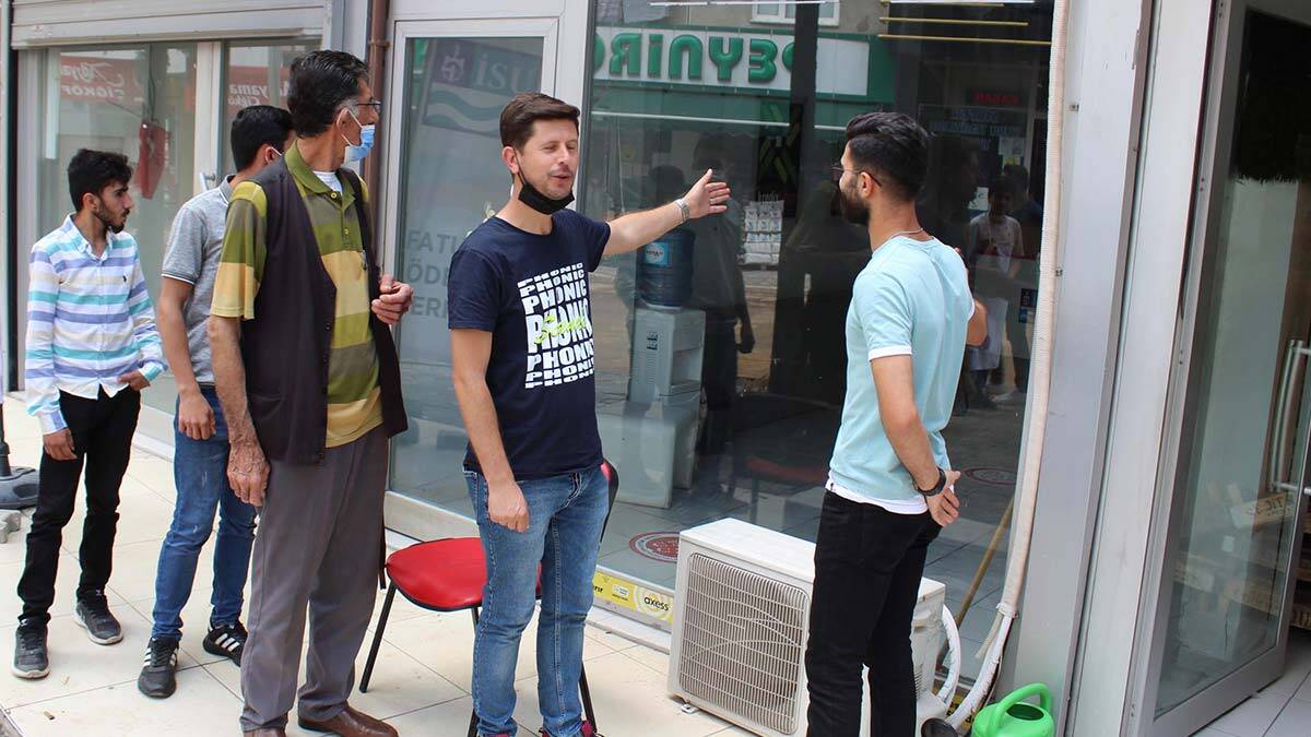 Fatura ödeme merkezinde 100'lerce kişi dolandırıldı