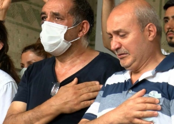 Genç müzisyenin cenazesinde gözyaşları sel oldu