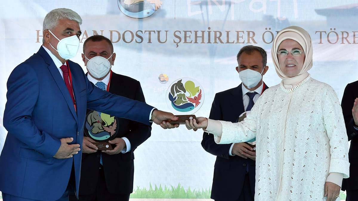 Hayvana şiddeti asla kabul edemeyiz_