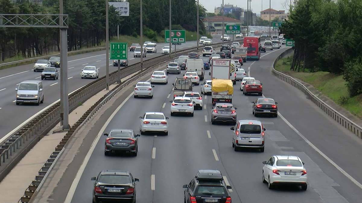 İstanbul trafiğinde yoğunluk yaşandı