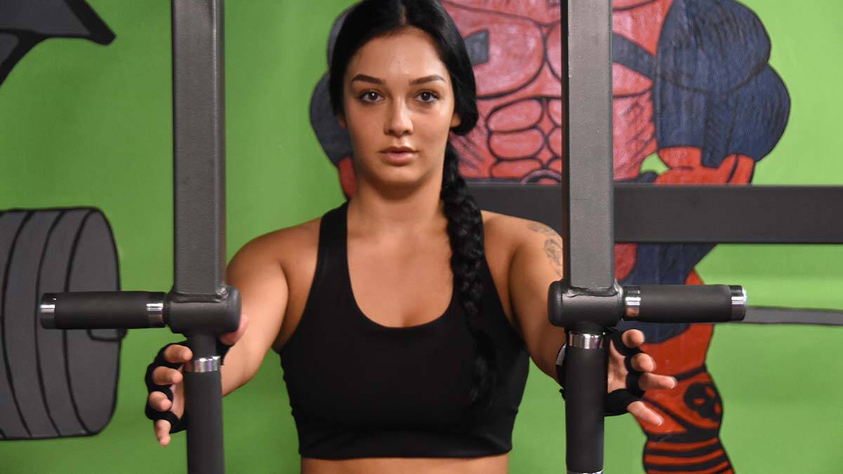 Kilo vermek için başladığı boksta altın kemere yaklaştı