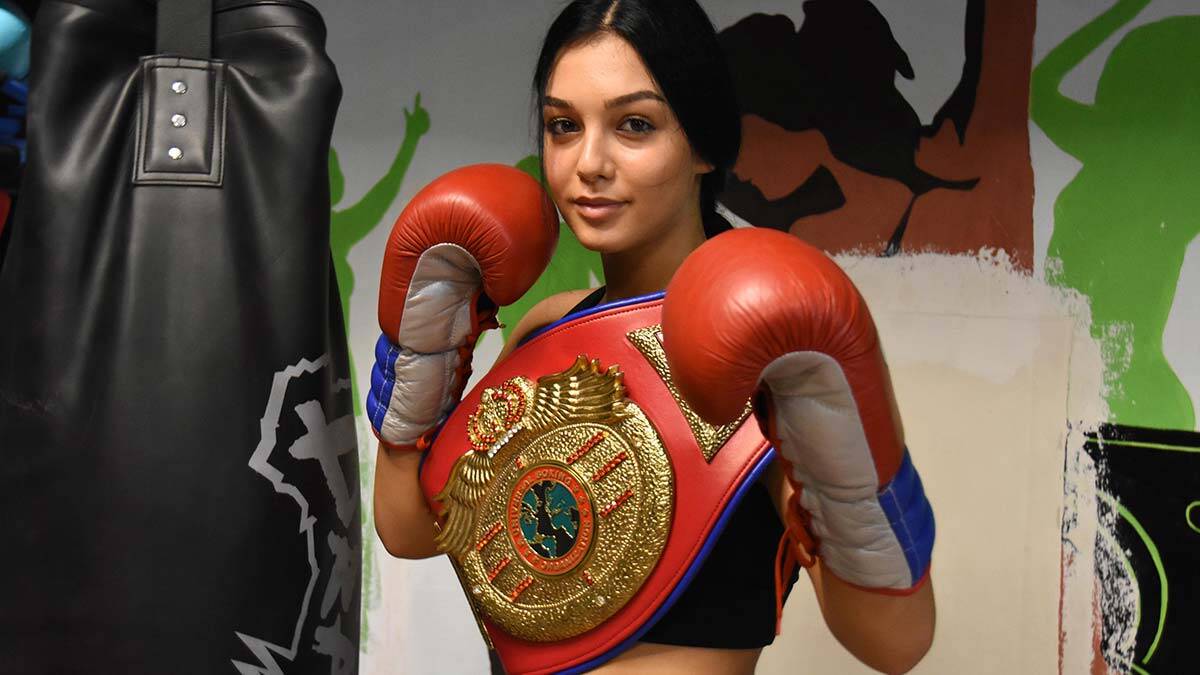 Kilo vermek için başladığı boksta altın kemere yaklaştı