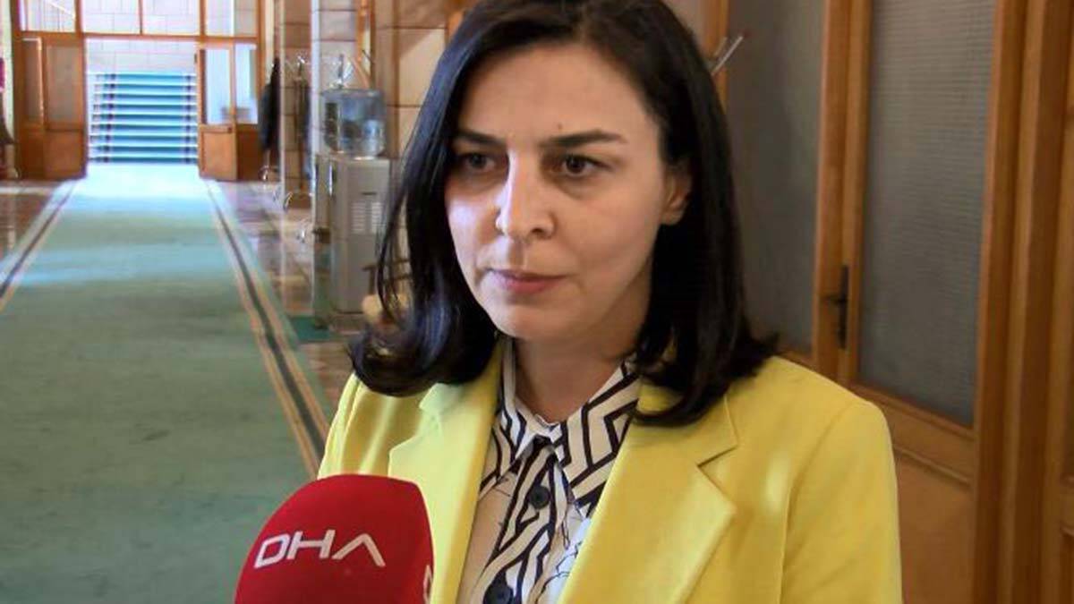 Ödüllü vekil pasif içiciliğe dikkat çekti