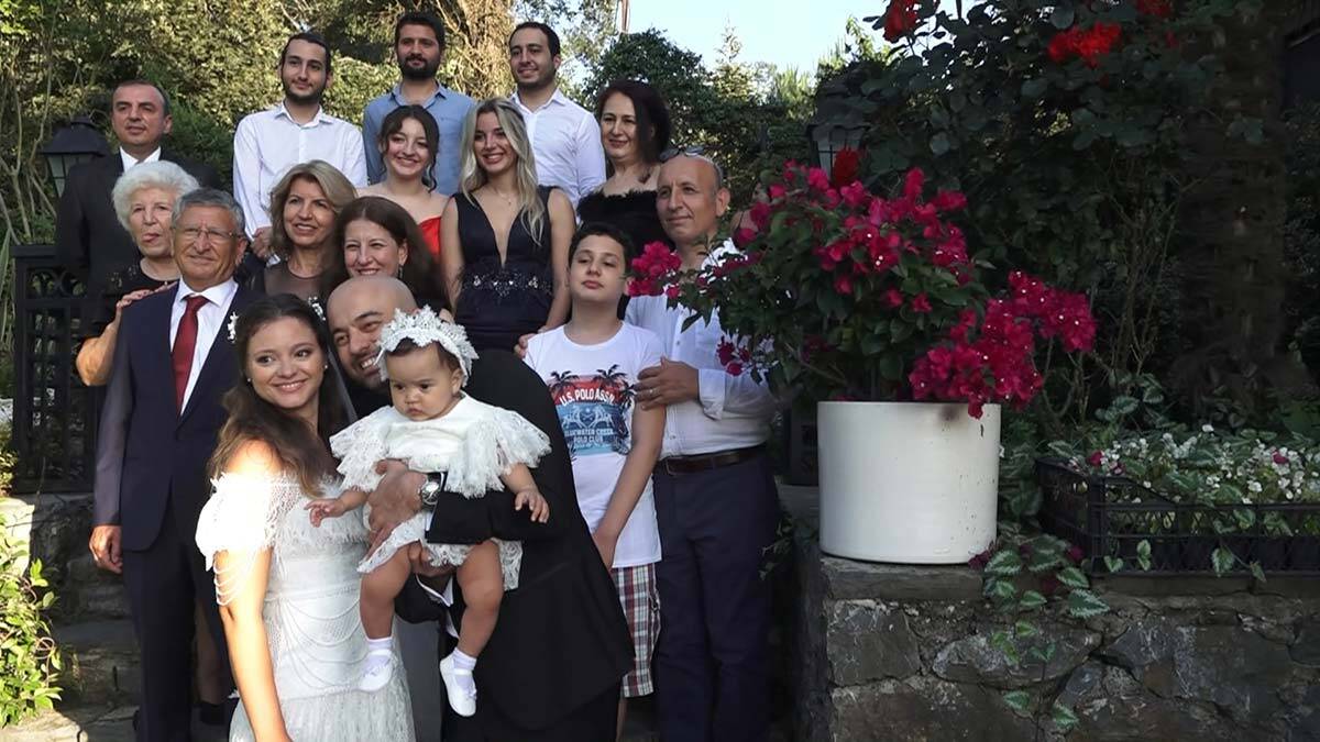 Pandemide nikah normalleşmede bebekleri ile düğün