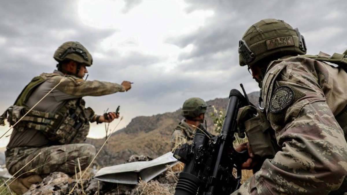 Pençe Harekatı bölgesine taciz ateşi 1 asker şehit