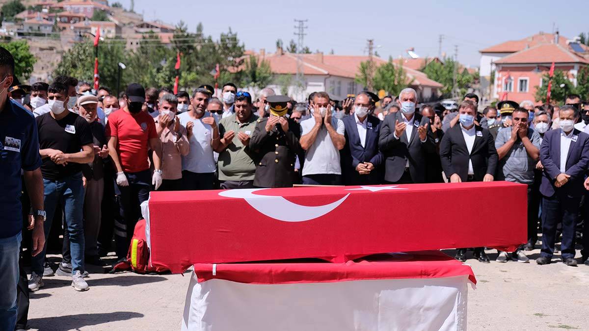 Pençe Harekatı şehidi son yolculuğuna uğurlandı