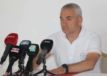 Rıza Çalımbay'dan taraftarlı maç açıklaması