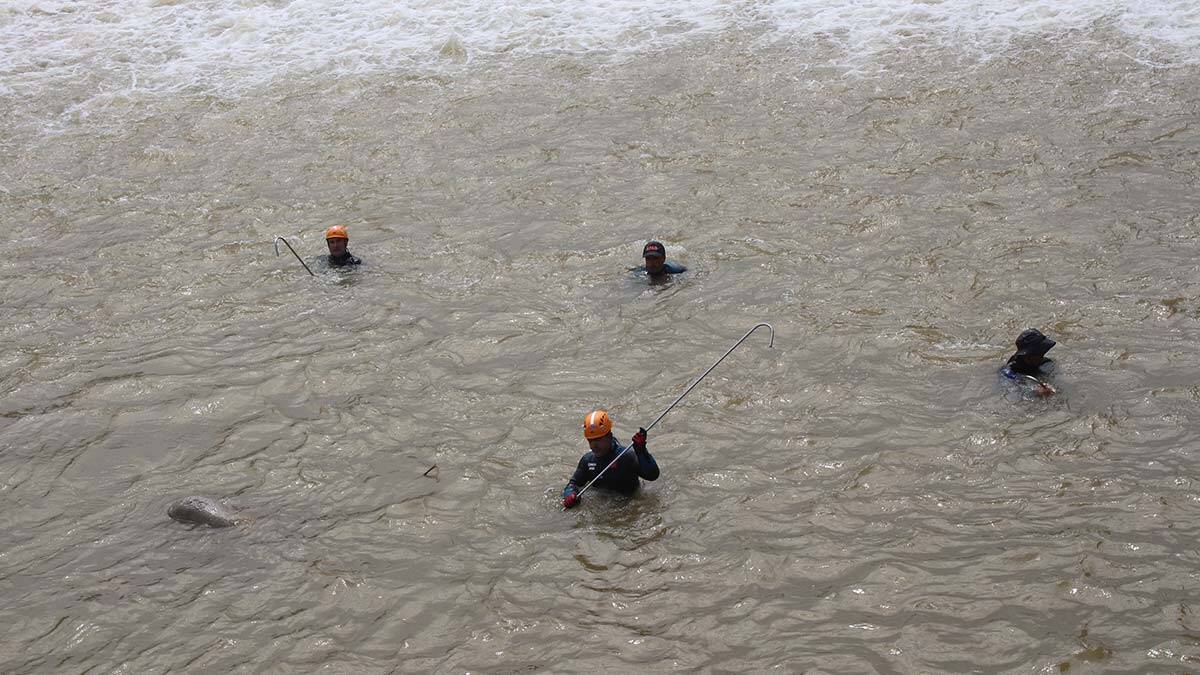 Rize'de 2 kişinin arama çalışmalarına havadan destek
