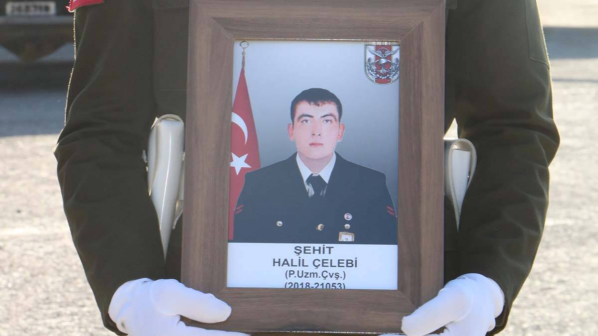 Şehit uzman çavuş için tören düzenlendi_