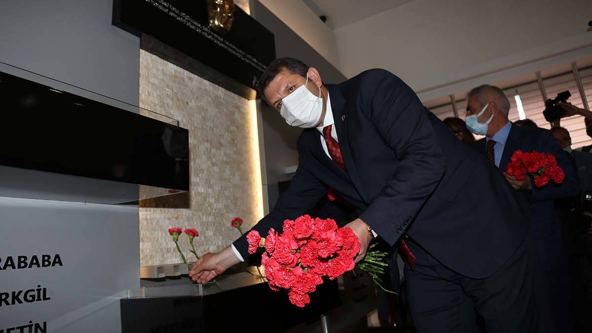 Sivas'ta 2 Temmuz'da Yaşamını Yitirenler Anıldı