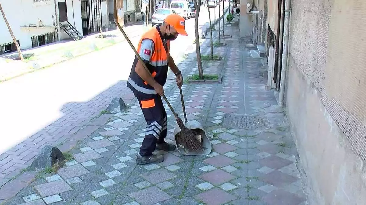 Sokakta buldugu parayi irakli sahibine teslim etti 3 - yaşam - haberton