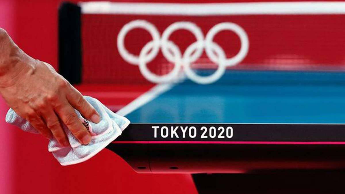 Tokyo 2020 Olimpiyat Oyunları'na akredite olan kişiler arasında 132 kişide koronavirüs (Covid-19) tespit edildiği açıklandı.