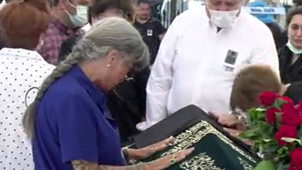 Ünlü modacı Nurçin Sebük hayatını kaybetti_