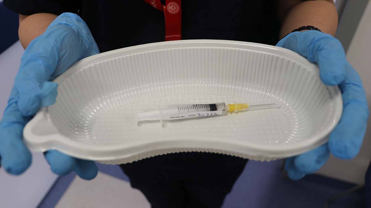 Yerli aşı Sinovac'tan daha etkili