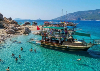 Antalya'da iç turizm hareketliliği yaşanıyor