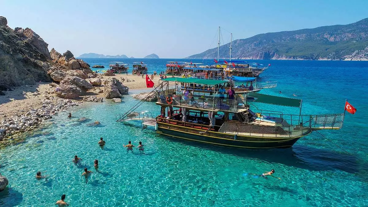 Antalya'da iç turizm hareketliliği yaşanıyor