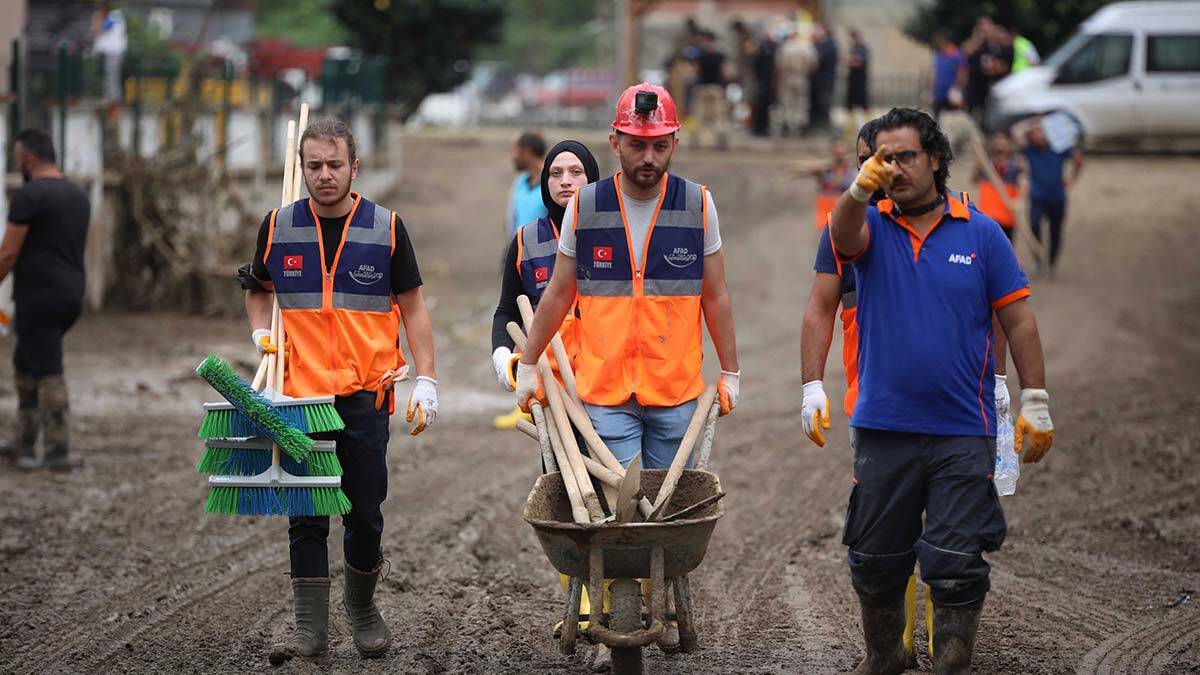 Artvin'de sel seferberliği