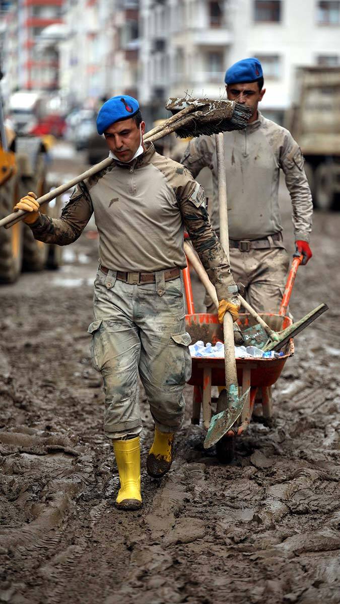 Artvin'de sel seferberliği