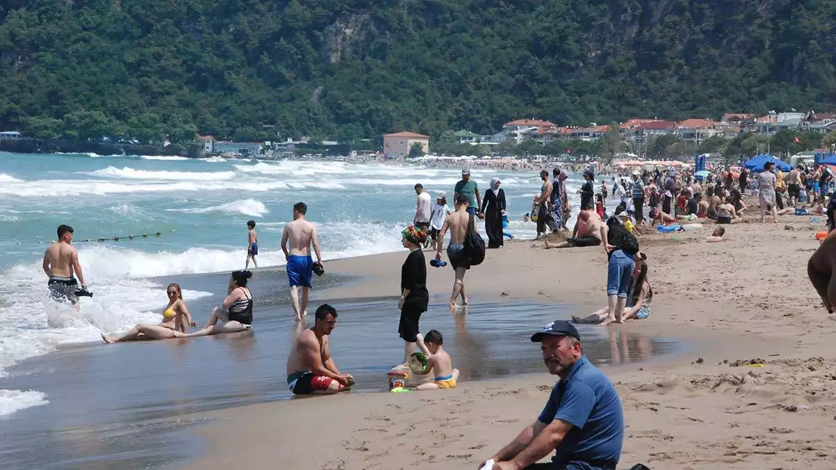 Bartın'ın i̇nkum plajında denize girmek yasaklandı