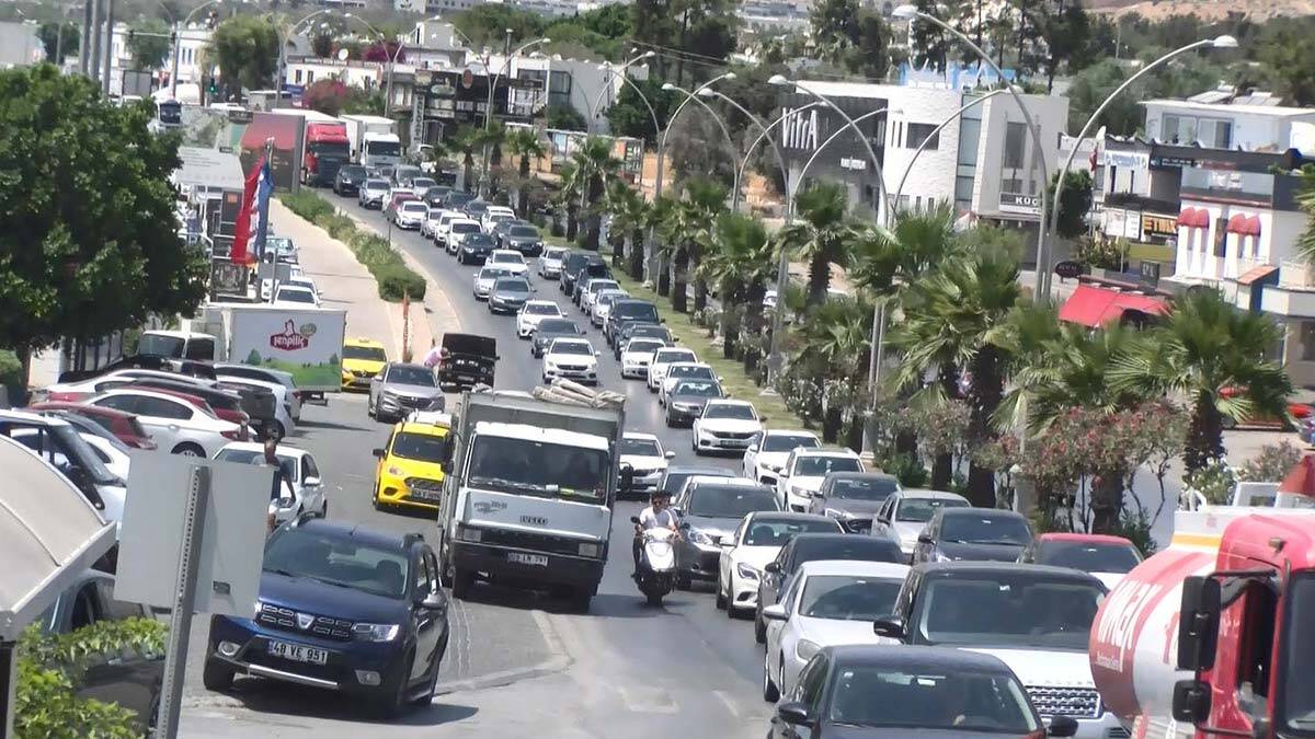 Bodrum'dan tatil dönüşü yoğunluğu