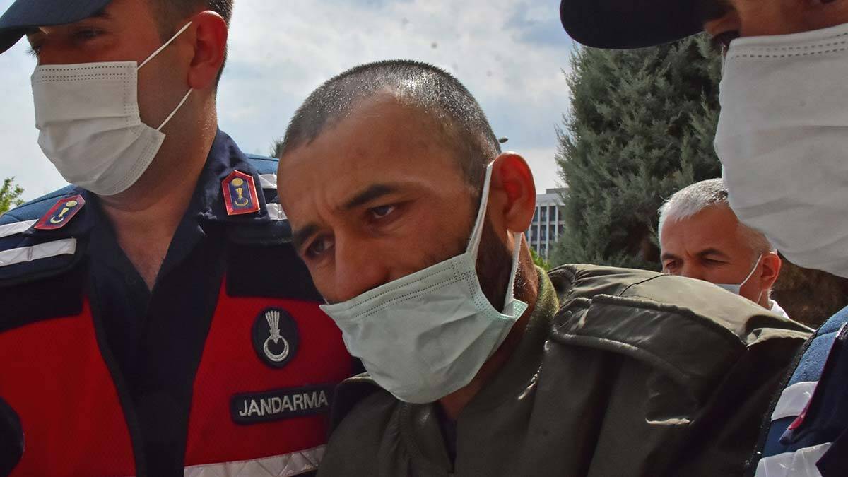 3 yıl önce evlerinde cinayete kurban giden Necla ve Metin Büyükşen çifti cinayeti azmettiricisi; "Senin canını sıkanları hallettirdim. Onları öldürttüm'' dediği ortaya çıktı.