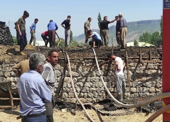 Ahırda çıkan yangında 7 büyükbaş öldü