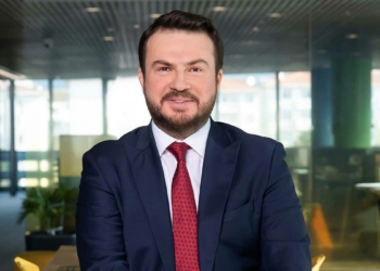 Dijital operatörde yapay zeka ile iş teklifi