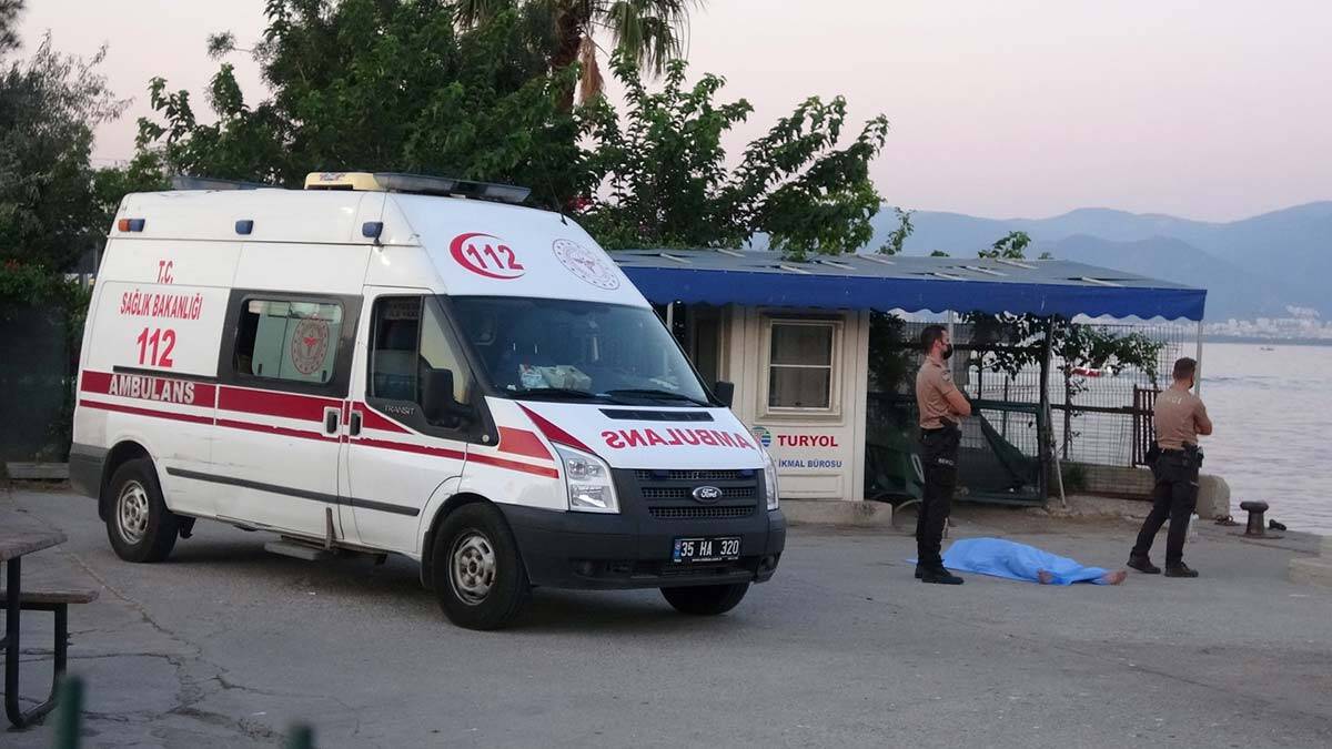 İzmir'de denizde erkek cesedi bulundu