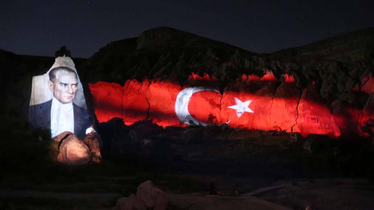 Kapadokya'nın tarihsel geçmişi peribacalarına yansıdı