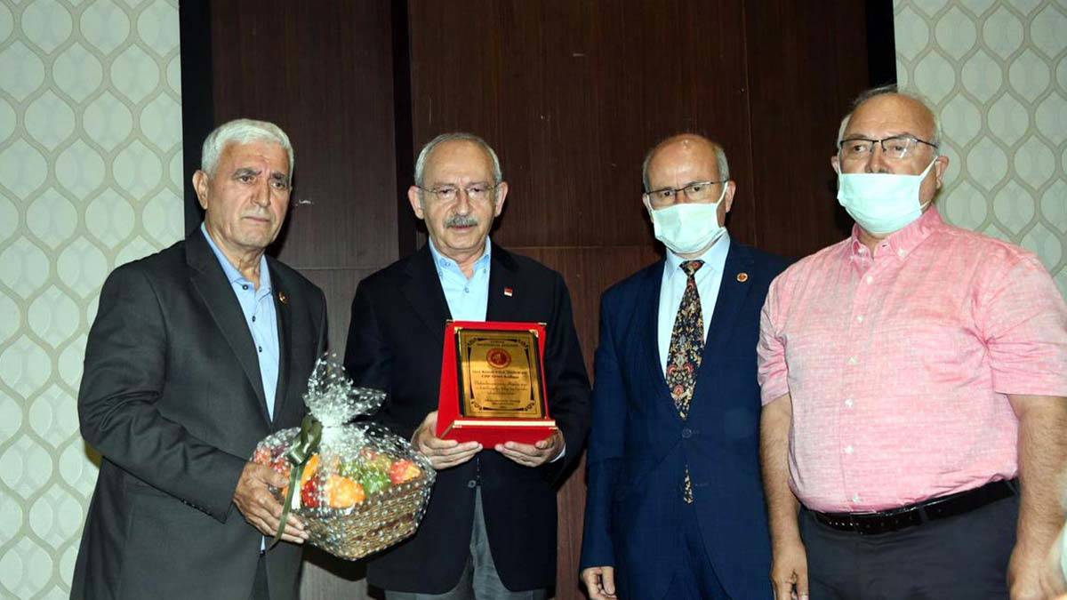 Cumhurbaşkanı 83 milyonu kucaklamalı