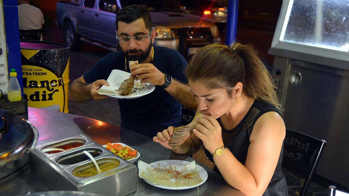 Adana'da yaşayanlar şırdancılara akın etti