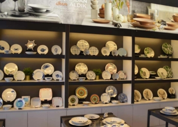 Tasarım ödüllü ürünler Bodrum sofralarında