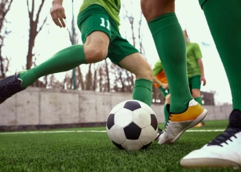 Odunlaştırılıyoruz, tutuşturulmak için...