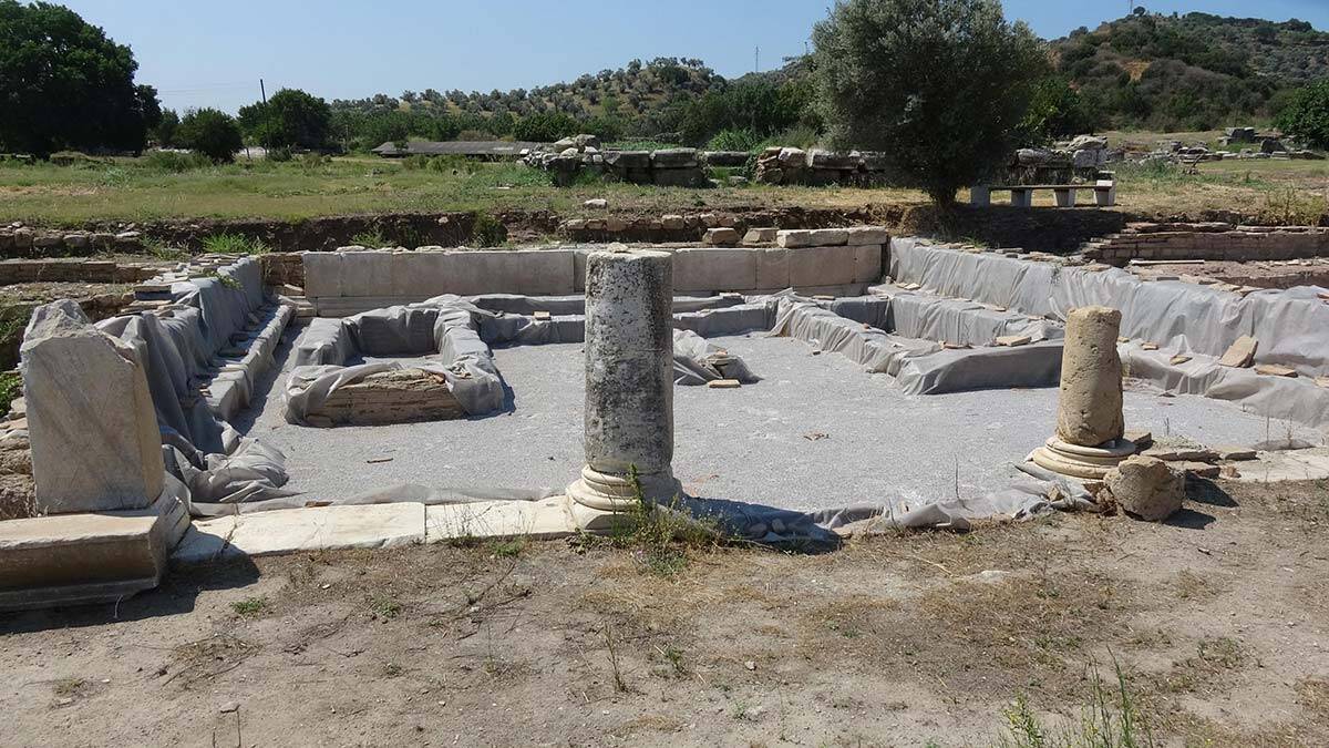 Aydın'ın Germencik ilçesindeki tarihi M.Ö. 4'üncü yüz yıla dayanan Magnesia Antik Kenti'nde kazı çalışmaları yeniden başladı.