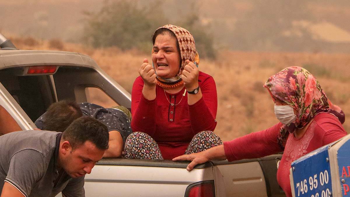 Manavgat'taki büyük yangında 2'nci gün