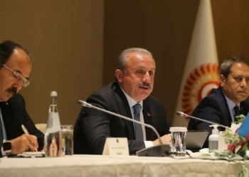 Meclis Başkanı Şentop Bayramov’la bir araya geldi