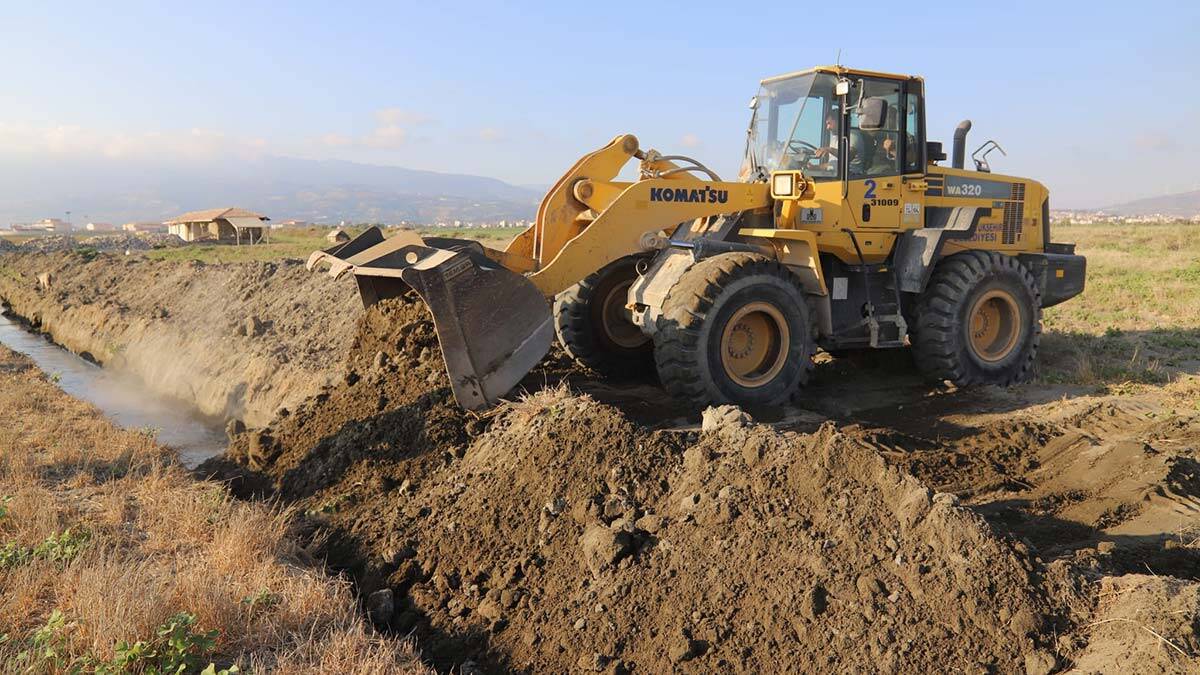 Milleyha Kuş Cenneti kenarına kazılan hendek kapatıldı