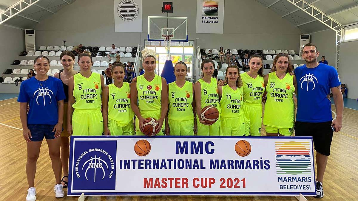 Banu Karadağlı Avrupa'nın zirvesinde