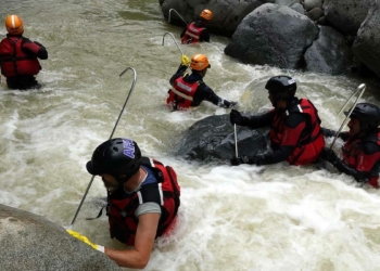 Rize ve Artvin'de selin izleri siliniyor